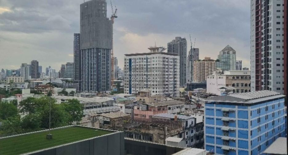 À vendre 1 chambre condo à Khlong Toei, Bangkok