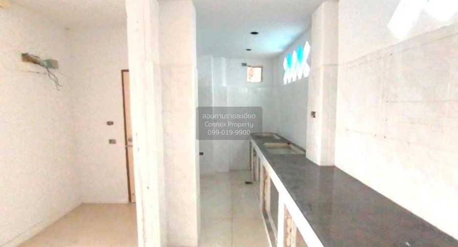 For sale 3 bedrooms townhouse in Bang Bua Thong, Nonthaburi