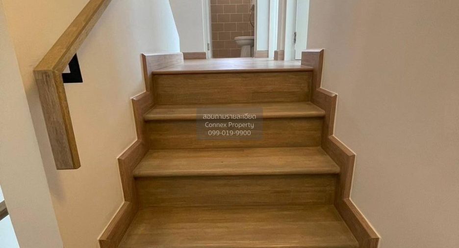 For sale 4 ベッドルーム townhouse in Sai Mai, Bangkok