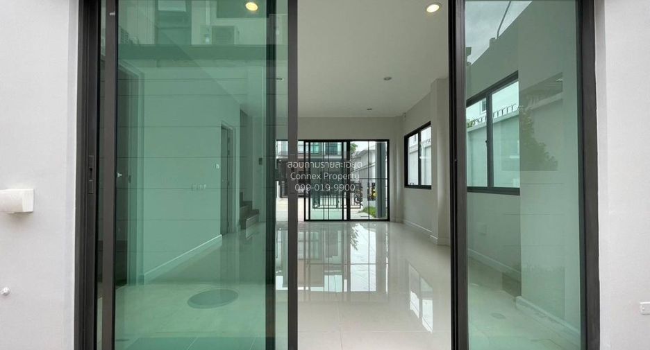 For sale 4 ベッドルーム townhouse in Sai Mai, Bangkok