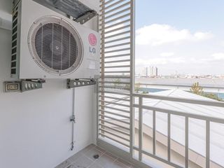 For sale 1 bed condo in Mueang Samut Prakan, Samut Prakan