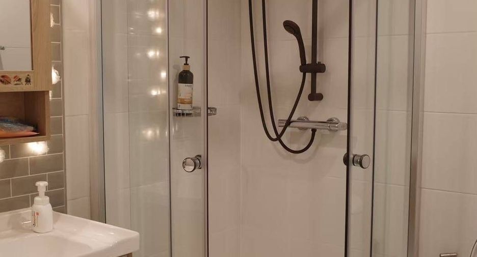 Condo en venta de 2 habitaciones en Khlong Toei, Bangkok
