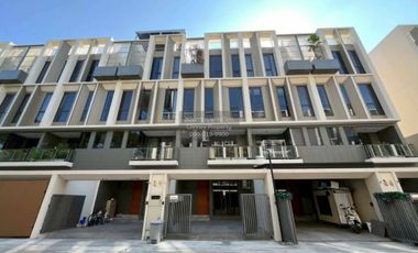 Reihenhaus zur Miete mit 3 Zimmer in Wang Thonglang, Bangkok