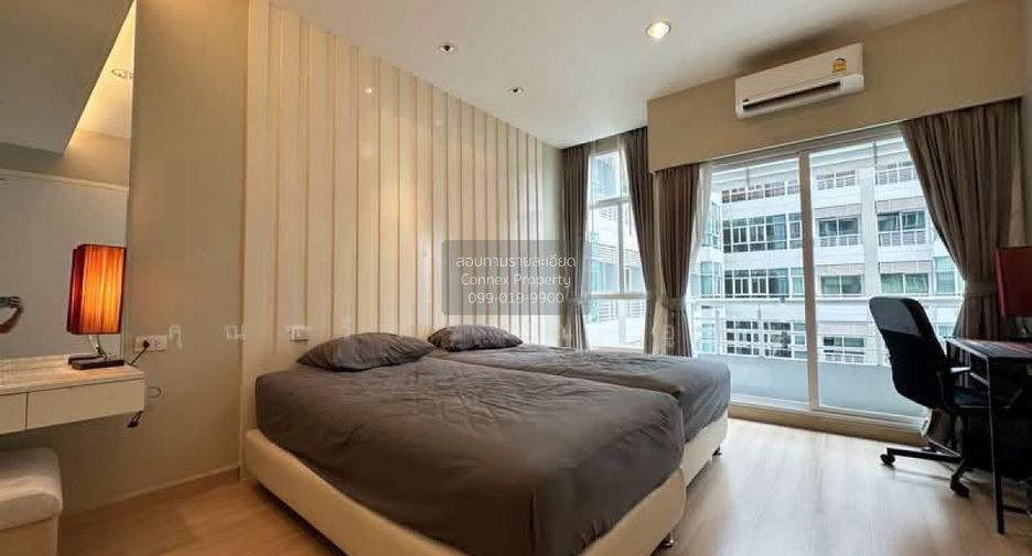 For rent 2 bedrooms condo in Bang Kapi, Bangkok