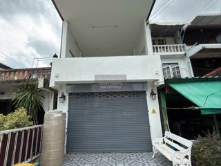 For rent 2 bedrooms townhouse in Mueang Nonthaburi, Nonthaburi