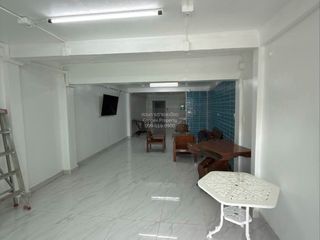 For rent 2 bedrooms townhouse in Mueang Nonthaburi, Nonthaburi