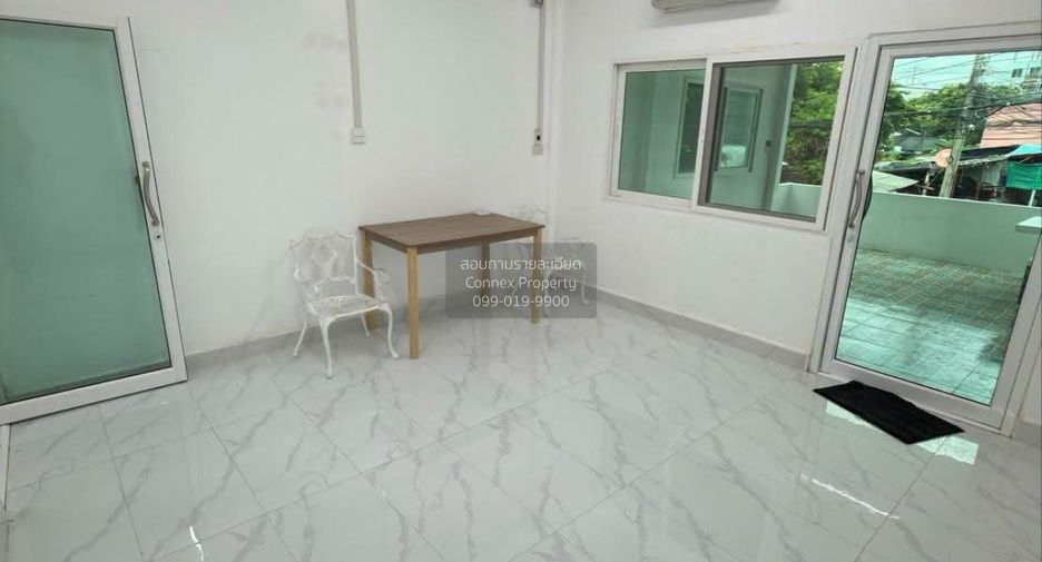 For rent 2 bedrooms townhouse in Mueang Nonthaburi, Nonthaburi