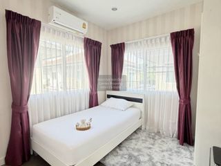 Haus zur Miete mit 4 Zimmer in Mueang Phuket, Phuket