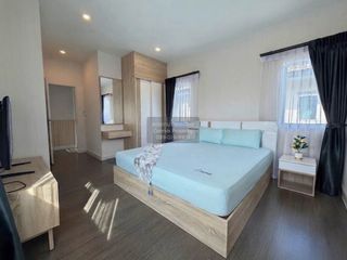 Haus zur Miete mit 4 Zimmer in Mueang Phuket, Phuket