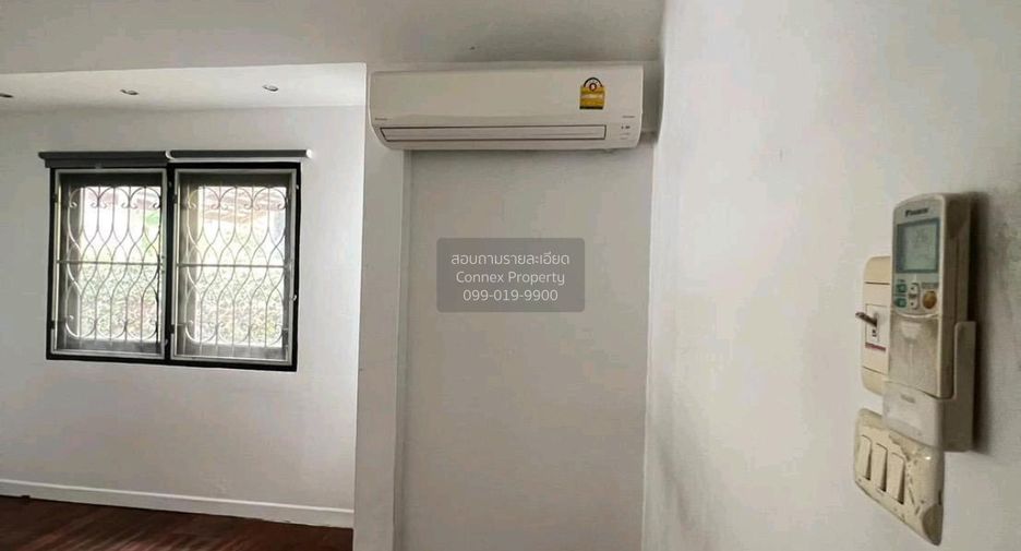 For rent 3 bedrooms house in Saphan Sung, Bangkok