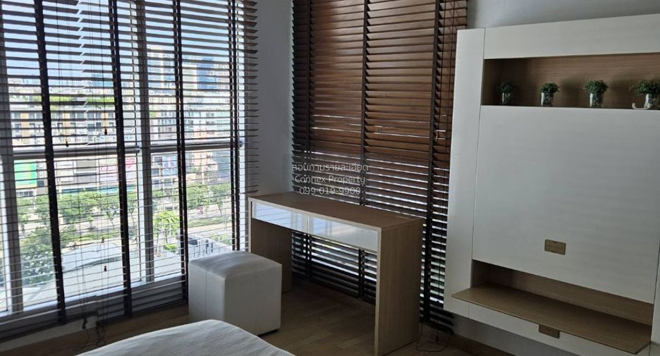 À louer 1 chambre condo à Huai Khwang, Bangkok