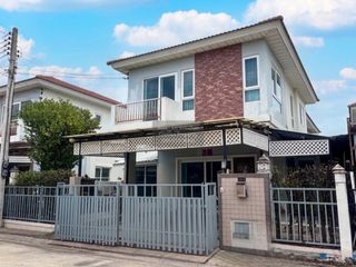 Haus zur Miete mit 4 Zimmer in Bang Kruai, Nonthaburi
