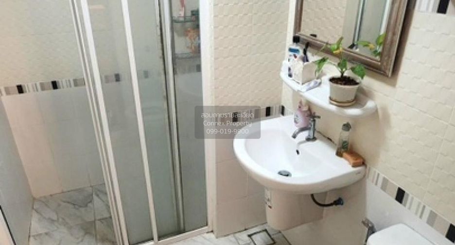 Haus zur Miete mit 4 Zimmer in Bang Kruai, Nonthaburi