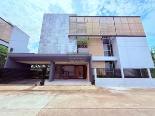 Haus zur Miete mit 3 Zimmer in Mueang Nonthaburi, Nonthaburi
