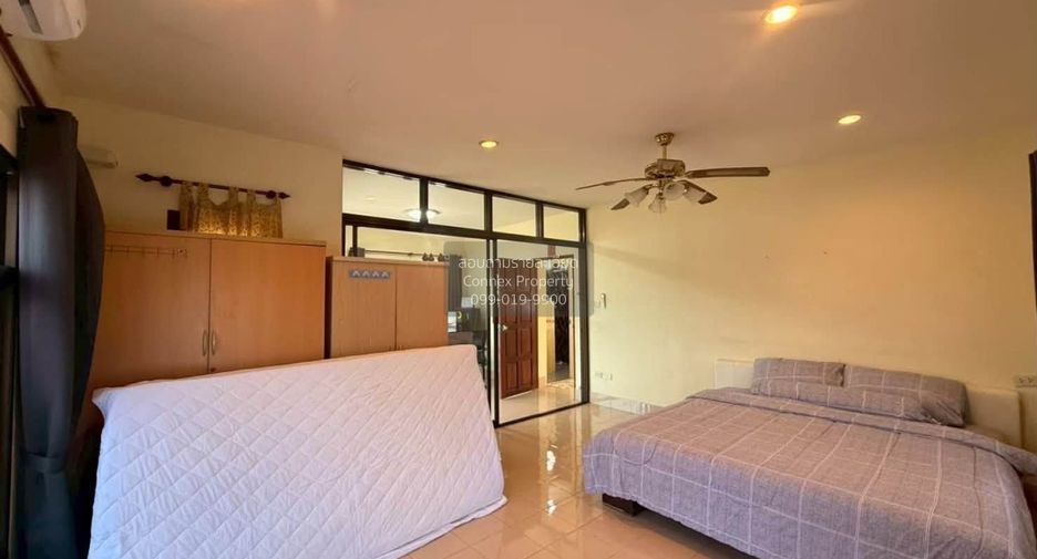 Haus zur Miete mit 3 Zimmer in Mueang Phuket, Phuket
