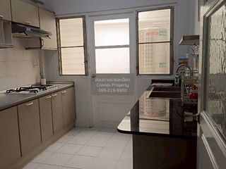 Reihenhaus zur Miete mit 4 Zimmer in Phra Khanong, Bangkok