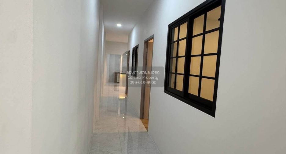 For rent 2 bedrooms townhouse in Mueang Phuket, Phuket