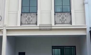 For rent 3 bedrooms townhouse in Prawet, Bangkok
