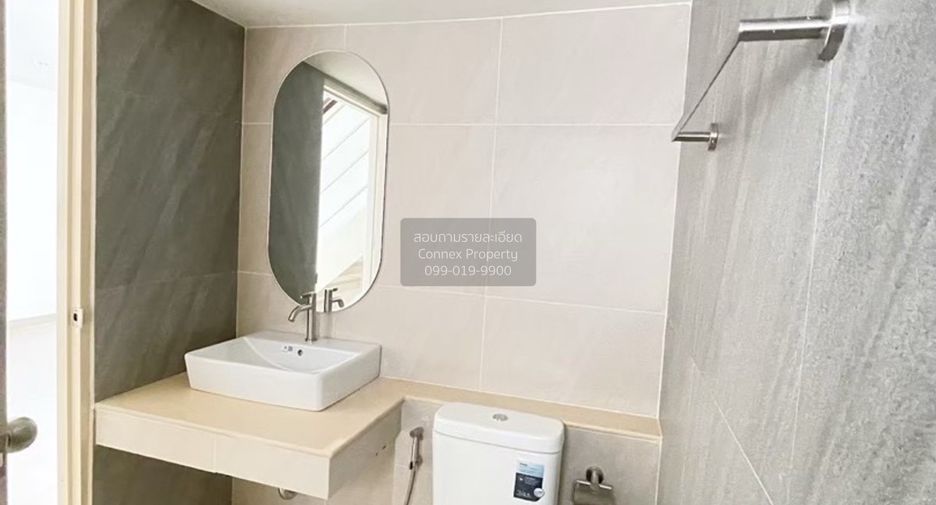 For rent 3 bedrooms townhouse in Mueang Pathum Thani, Pathum Thani