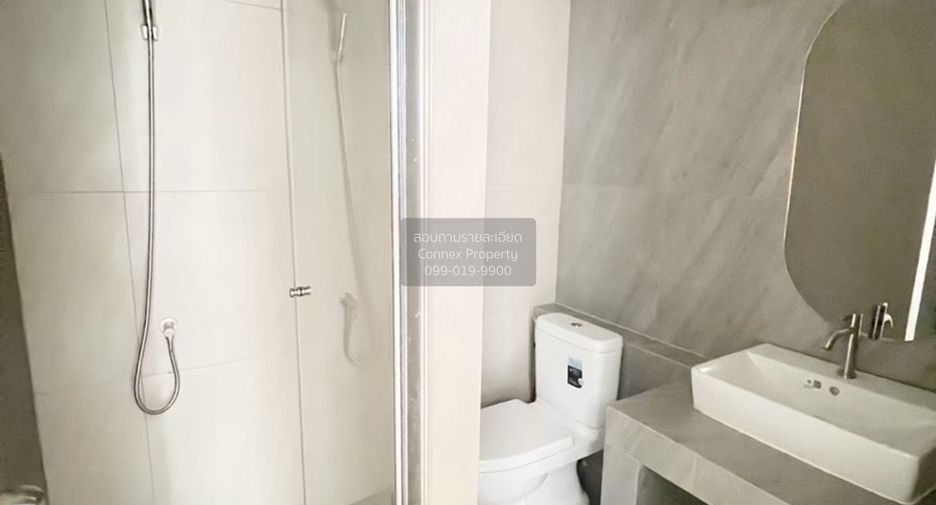 For rent 3 bedrooms townhouse in Mueang Pathum Thani, Pathum Thani
