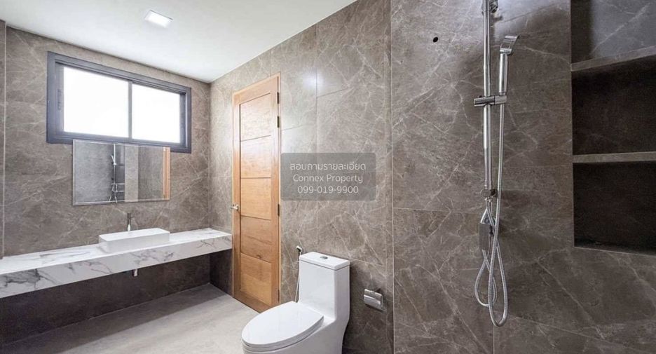 Haus zur Miete mit 5 Zimmer in Mueang Phuket, Phuket
