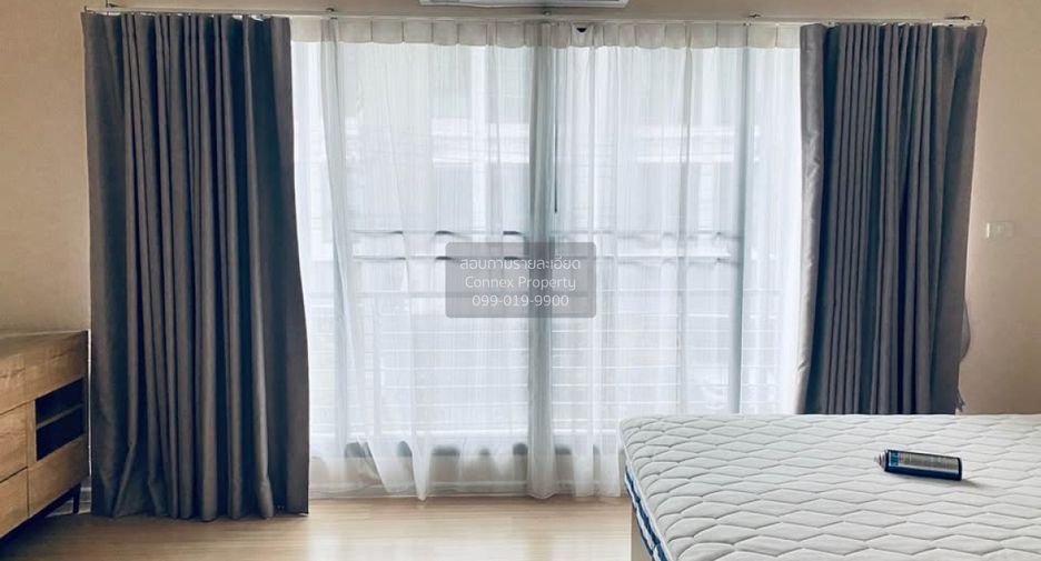 For rent 3 bedrooms townhouse in Bang Kapi, Bangkok