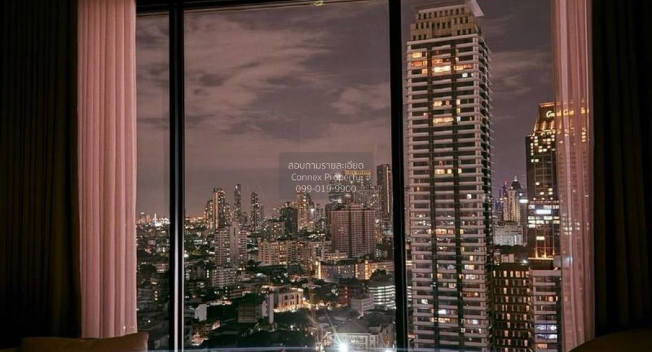 For rent 3 bedrooms condo in Khlong Toei, Bangkok