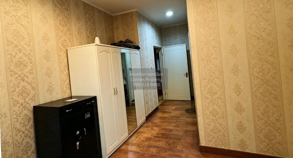 For rent 3 bedrooms house in Lat Krabang, Bangkok