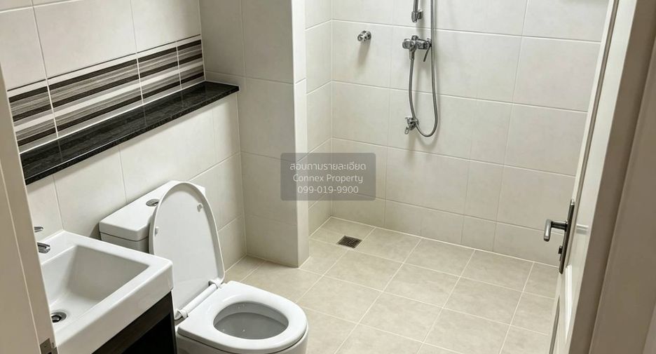 For rent 3 bedrooms house in Lat Krabang, Bangkok