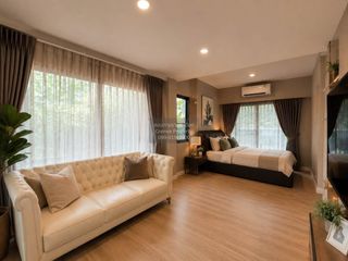Casa en alquiler de 4 habitaciones en Bang Khen, Bangkok