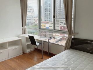 For rent 2 bedrooms condo in Thon Buri, Bangkok