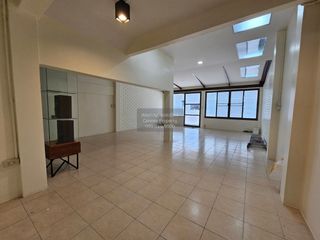 For rent 3 bedrooms townhouse in Bang Khen, Bangkok