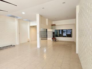 For rent 3 bedrooms townhouse in Bang Khen, Bangkok