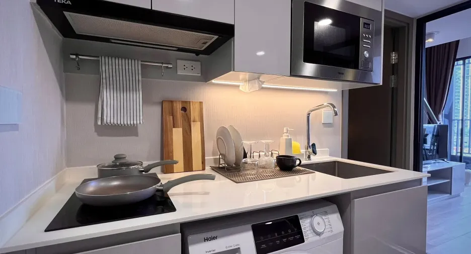 For rent 1 bed condo in Khlong Toei, Bangkok