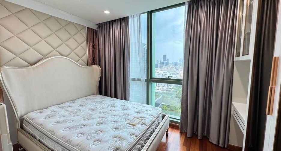 À louer 2 chambres condo à Pathum Wan, Bangkok