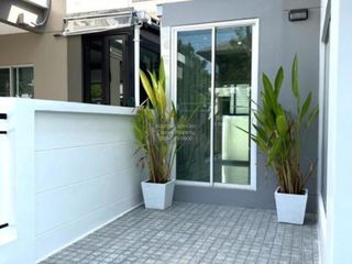 Casa en venta de 4 habitaciones en Khan Na Yao, Bangkok