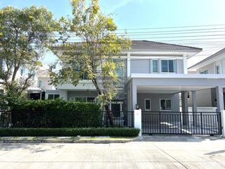 Casa en venta de 4 habitaciones en Khan Na Yao, Bangkok