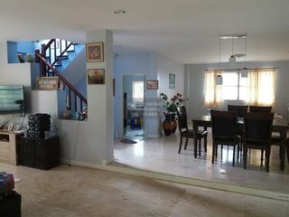 Haus zum Kauf mit 3 Zimmer in Bang Bon, Bangkok