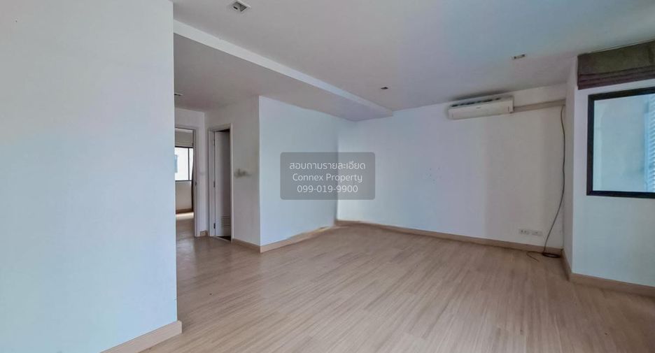 Reihenhaus zum Kauf mit 3 Zimmer in Pak Kret, Nonthaburi