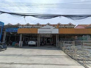 À vendre 3 chambres local commercial à Pran Buri, Prachuap Khiri Khan