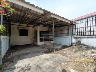À vendre 2 chambres maison de ville à Pran Buri, Prachuap Khiri Khan