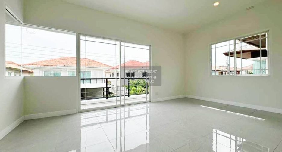 Haus zum Kauf mit 4 Zimmer in Thung Khru, Bangkok