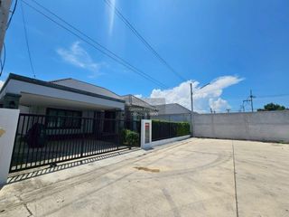 For sale 3 ベッドルーム house in Cha Am, Phetchaburi