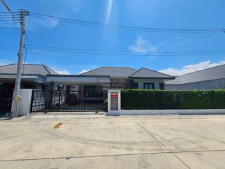For sale 3 ベッドルーム house in Cha Am, Phetchaburi