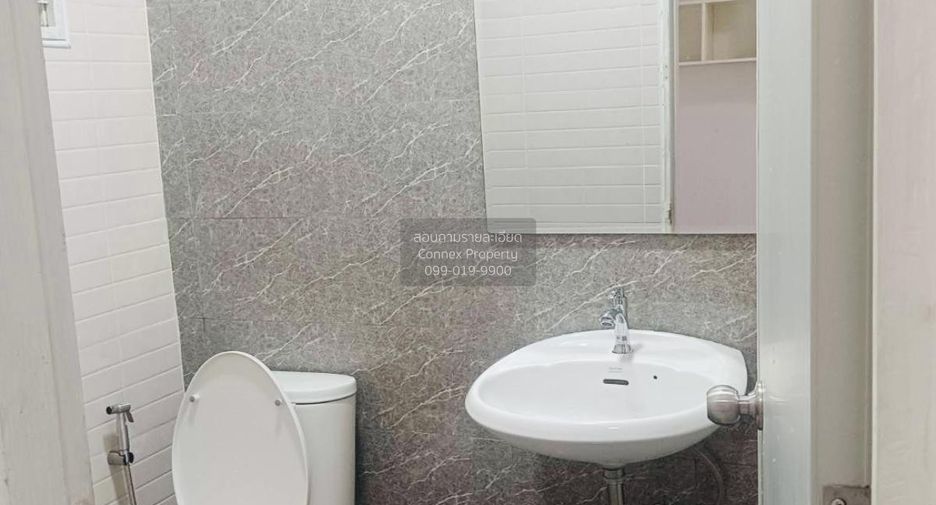 For sale 2 bedrooms townhouse in Min Buri, Bangkok