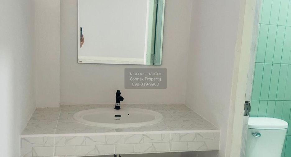 For sale 2 bedrooms townhouse in Min Buri, Bangkok