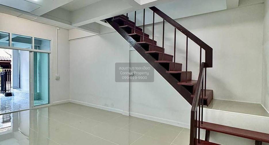 Reihenhaus zum Kauf mit 2 Zimmer in Pak Kret, Nonthaburi
