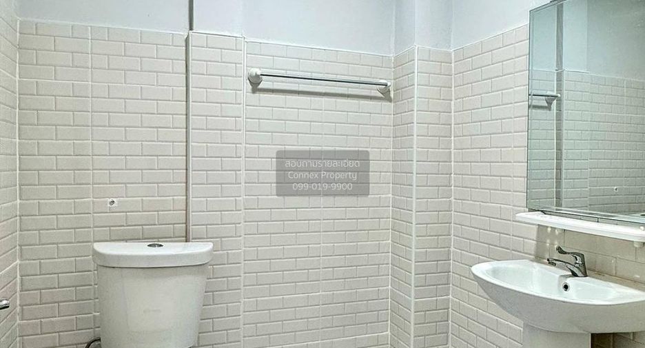 Reihenhaus zum Kauf mit 2 Zimmer in Pak Kret, Nonthaburi
