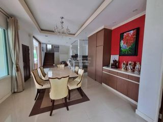 Casa en venta de 5 habitaciones en Bang Khun Thian, Bangkok
