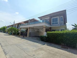 出售 3 卧室 独立屋 在 Sai Noi, Nonthaburi